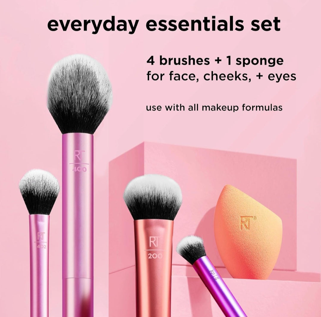 Everyday Essentials Complete Face Set